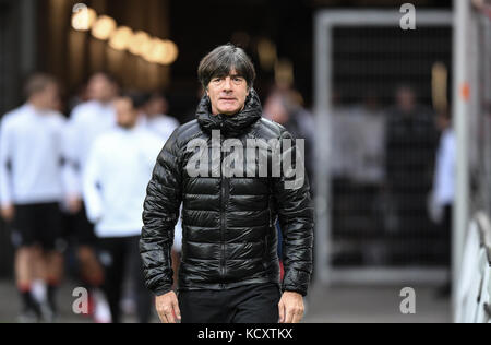 Bundestrainer Joachim Jogi Loew (Deutschland). GES/ Fussball/ DFB-Endtraining, Mainz, 07.10.2017 Fußball / Fußball: Training der deutschen Nationalmannschaft, Mainz, 07. Oktober 2017 |Einsatz weltweit Stockfoto