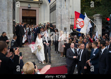 Belgrad, Serbien. 7. Oktober, 2017. Seine Königliche Hoheit Prinz Philip und Danica marinkovic Hochzeit miss wurde statt in der Kathedrale von St. Michael der Erzengel ("saborna crkva") in Belgrad, Serbien, am Samstag, den 7. Oktober 2017. Seine Königliche Hoheit Prinz Philip ist an zweiter Stelle in der Zeile auf den Thron nach dem Erbprinzen Peter. Er ist der Sohn von Seiner Königlichen Hoheit Kronprinz Alexander und Prinzessin Maria da Gloria von Orleans Bragança. danica marinkovic Miss ist eine Tochter der bekannten serbischen Maler Milan marinković. Credit: Zoran boldorac/alamy leben Nachrichten Stockfoto