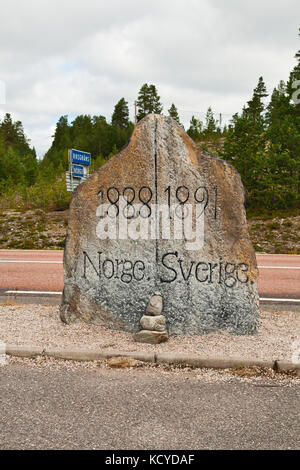 Uralte Grenze an der Grenze von Schweden und Norwegen Stockfoto