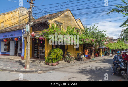 Hoi An, Vietnam - Juni 2017: Gelbe Häuser in Hoi An Vietnam Stockfoto