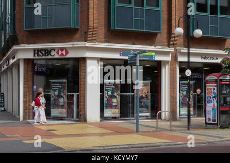 Eine HSBC Bank Filiale in Royal Avenue Belfast Nordirland. Stockfoto