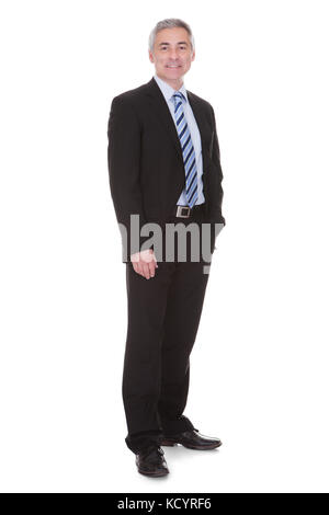Portrait von Reifen Geschäftsmann auf weißem Hintergrund Stockfoto