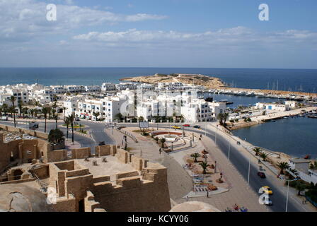 Blick auf die Marina von der Ribat von Monastir, Monastir, Tunesien Stockfoto