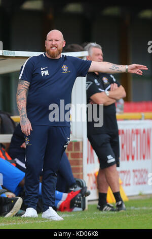 Romford Manager Paul Martin in Romford vs Hastings United, Fa trophy Fußball am Schiff lane am 8. Oktober 2017 Stockfoto