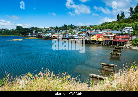 Bunte Häuser in Castro, Chiloé, Chile Stockfoto