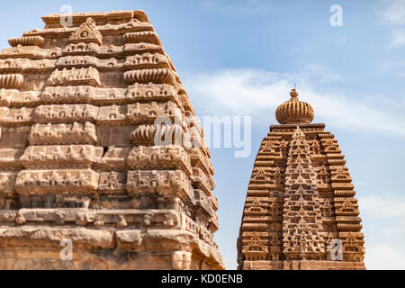 Pattadakal, auch als paṭṭadakallu oder raktapura, ist eine Sammlung von zehn hinduistischen und Jain Tempel in Karnataka, Indien. Stockfoto
