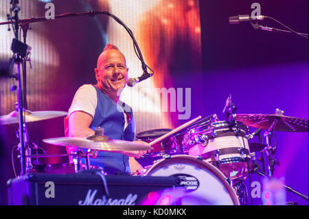 Birmingham, Großbritannien. 7. Oktober, 2017. Squeeze Play Symphony Hall als Teil ihrer "Join The Dots' Tour, Birmingham, Großbritannien. 7. Okt 2017. Credit: Ken Harrison/Alamy leben Nachrichten Stockfoto