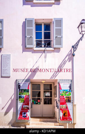 Die Außenfassade des Musee de Montmartre in Paris, Frankreich Stockfoto