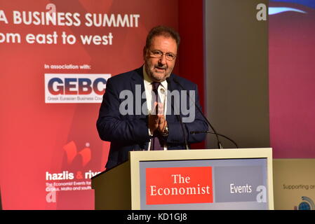 Athen, Griechenland. 09 Okt, 2017. stergios pitsiorlas, stellvertretender Minister für Wirtschaft und Entwicklung Griechenlands, während seiner Rede in der EU - Eurasien - China Business Summit. Credit: sonia brandolone/Pacific Press/alamy leben Nachrichten Stockfoto