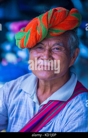 Portrait von Pao Stamm Mann im Shan Staat Myanmar Stockfoto