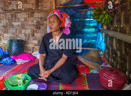 Portrait von Pao Stamm Frau im Shan Staat Myanmar Stockfoto