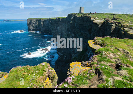 Das Kitchener Memorial (erbaut 1926) in Marwick Head, Orkney Mainland, Schottland, Großbritannien. Stockfoto