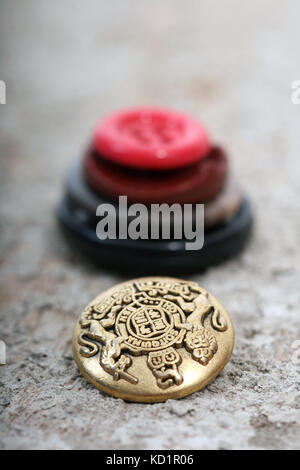 Bild vom alten verwendet sweing Taste Stockfoto