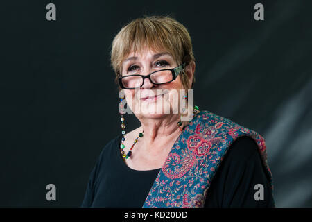 Englischer Journalist und Rundfunksprecher jenni Murray besucht einen Fotoauftrag während des Edinburgh International Book Festival am 12. August 2017 in Edinburgh, Stockfoto