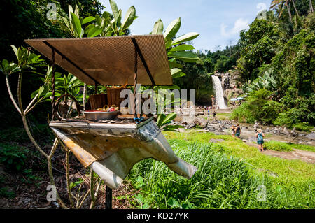 Nach oben tegenungan wasterfal in der Nähe von Ubud, gianyar, Bali, Indonesien Stockfoto