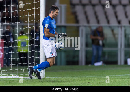 Turin, Italien. Oktober 2017. Gianluigi Buffon (ITA) Fußball/Fußball : FIFA Fussball-Weltmeisterschaft Russland 2018 Spiel der europäischen Qualifikationsgruppe G zwischen Italien 1-1 Mazedonien im Stadio Olimpico Grande Turin in Turin, Italien . Quelle: Maurizio Borsari/AFLO/Alamy Live News Stockfoto