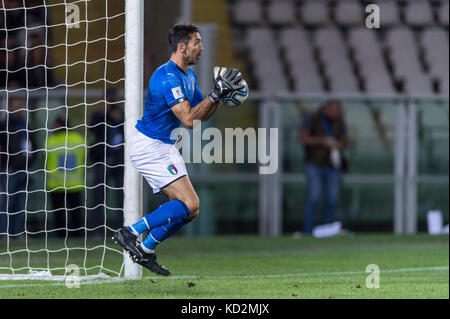 Turin, Italien. Oktober 2017. Gianluigi Buffon (ITA) Fußball/Fußball : FIFA Fussball-Weltmeisterschaft Russland 2018 Spiel der europäischen Qualifikationsgruppe G zwischen Italien 1-1 Mazedonien im Stadio Olimpico Grande Turin in Turin, Italien . Quelle: Maurizio Borsari/AFLO/Alamy Live News Stockfoto