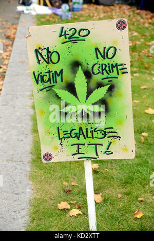 United Patients Alliance demonstriert für die Legalisierung von Cannabis im Old Palace Yard, Westminster, London, Großbritannien Stockfoto