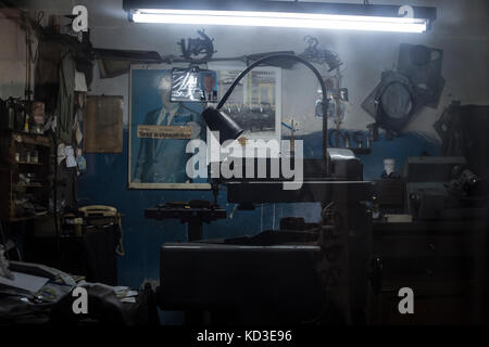 Le 18 mai 2015 à Istanbul, Turquie, vue d'un Atelier dans le quartier de Fatih. Am 18. Mai 2015 in Istanbul, Türkei, fand eine Werkstatt im Bezirk Fatih statt. Stockfoto