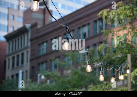 String leuchtet über der Innenstadt von Boston, USA greenway Stockfoto