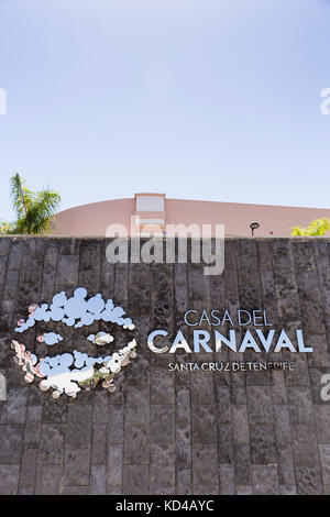 Schilder am Eingang zum Casa del Carnaval, Museum, in Santa Cruz de Tenerife, Kanarische Inseln, Spanien Stockfoto