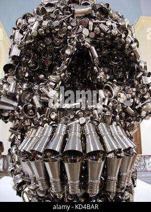 Sehr hungrig Gott von Subodh Gupta, alte laennec Krankenhaus, Sitz der kering und Balenciaga, Paris, Frankreich, Europa Stockfoto