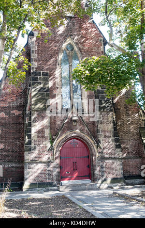 Kirche des hl. Stephanus-in-der-Feld an der Hochschule St. und Bellevue Str. in Kensington Market in der Innenstadt von Toronto Ontario Kanada Stockfoto