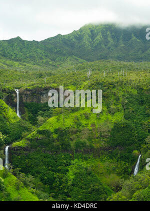 Luftaufnahme von Kauai, an einem bewölkten Tag Hawaii. Stockfoto