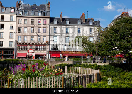 Rouen (Frankreich): Fassade der Fachwerkhäuser auf dem Platz Place du Vieux Marche" in der Altstadt (nicht für Postkarte Produktion verfügbar) Stockfoto