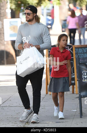 Gabriel Aubry und seine Tochter nahla Aubry gehen Sie shoppen in herrlichen mit: Gabriel Aubry, nahla Aubry wo: Los Angeles, Kalifornien, Vereinigte Staaten, wenn: 08 Sep 2017 Credit: wenn.com Stockfoto