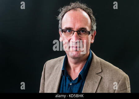 Volker Kutscher besucht einen Fotoauftrag während des Edinburgh International Book Festival am 12. August 2017 in Edinburgh, Schottland. Stockfoto