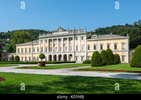 Como, Italien - 27. Mai 2016: Blick auf Villa Olmo in die Seeseite der Stadt Como, Italien. Stockfoto