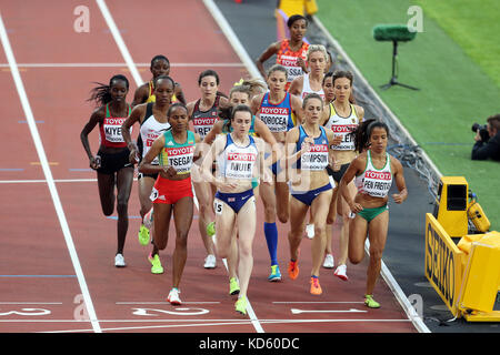 Marta PEN Freitas (Portugal), Meryem AKDAG (Türkei), Jennifer Simpson (Vereinigte Staaten von Amerika), Hanna KLEIN (Deutschland), Claudia BOBOCEA (Rumänien), Judith Jemutai KIYENG (Kenia), Gudaf TSEGAY (Äthiopien), Laura Muir (Großbritannien) konkurrieren in 1500m der Frauen 2 am 2017, Leichtathletik-WM, Queen Elizabeth Olympic Park, Stratford, London, UK. Stockfoto