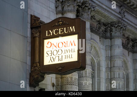 Den Kopf auf dem Lyceum Festzelt Werbung Das Spiel, Das ging schief Stockfoto