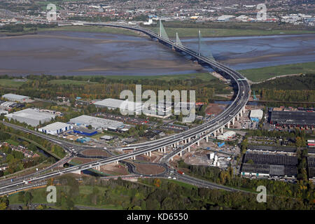 Luftaufnahme des Mersey Gateway - die neue Brücke bei Runcorn Stockfoto