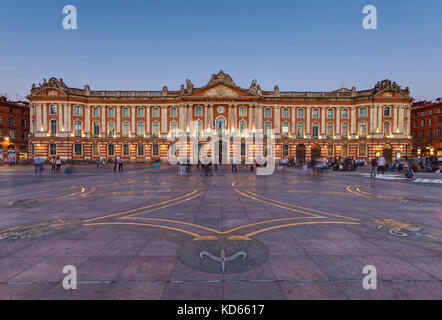 Toulouse (Südfrankreich): City Hall in "Place du Capitole" Platz, in der Innenstadt von Toulouse (nicht für Postkarte Produktion verfügbar) Stockfoto