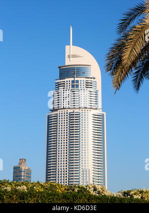 Dubai, Vae - November 13, 2013: Blick auf Hotel die Adresse in der Dubai Mall, dem weltweit größten Einkaufs- und Unterhaltungszentrum Stockfoto