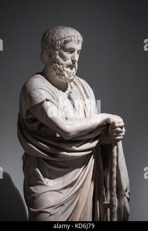 Neapel. Italien. Statue des Isokrates mit Kopf der Farnese Homerischen/Sophokles Art, (1. Jahrhundert v. Chr.) aus der Villa dei Papiri, Herculaneum. Stockfoto