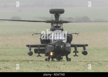 Army Air Corps ah 64 Longbow Apache Kampfhubschrauber. Stockfoto
