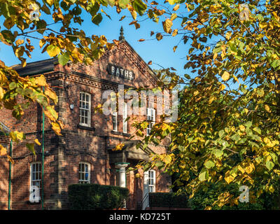 Historische Schwimmbäder Gebäude an Starbeck in der Nähe von Harrogate North Yorkshire England Stockfoto