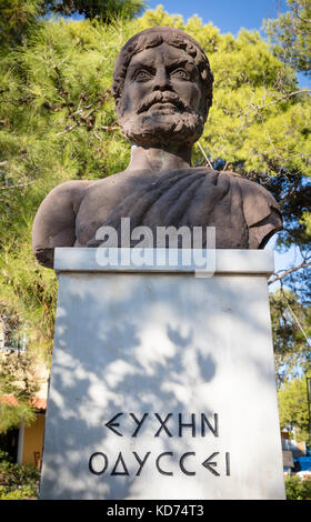 Skulptur von Odysseus auf dem Hauptplatz von Stavros auf der Insel Ithaka des Odysseus in Homers Epos - Griechenland Stockfoto