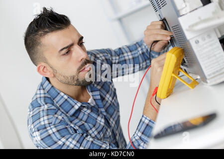 Techniker Messgeräte Stockfoto