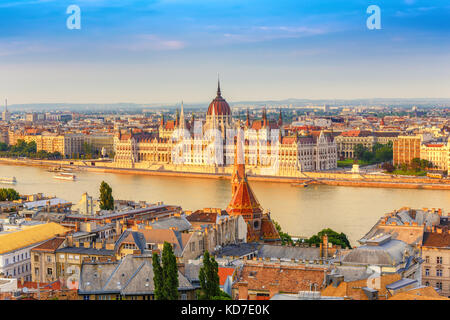 Budapest City Skyline bei hungalian Parlament und Donau, Budapest, Ungarn Stockfoto