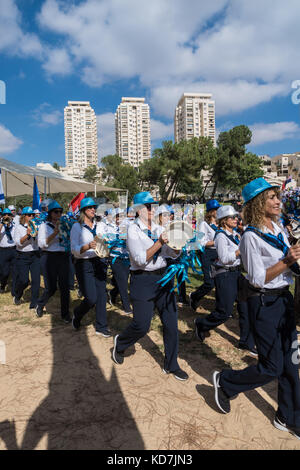 Jerusalem, Israel. 10 Okt, 2017. Die Jerusalem März, eine jährliche Veranstaltung in der jüdische Feiertag von Sukkot, als Unterstützer Israels - vor allem Christen - aus der ganzen Welt kommen in Jerusalem für Israel und das jüdische Volk bis März. Credit: Yagil Henkin/Alamy leben Nachrichten Stockfoto