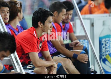 Kanagawa, Japan. Oktober 2017. Shinji Kagawa (JPN) Fußball/Fußball : Shinji Kagawa aus Japan sitzt auf der Bank vor dem Kirin Challenge Cup 2017 Spiel zwischen Japan 3-3 Haiti im Nissan Stadium in Kanagawa, Japan. Quelle: AFLO/Alamy Live News Stockfoto