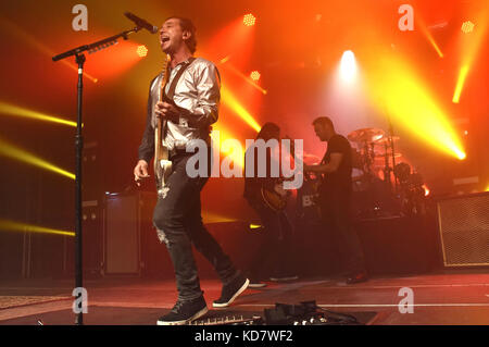 München, Deutschland. Oktober 2017. Gavin Rossdale, Chris Traynor, Corey Britz und Robin Goodridge von Bush treten am 9. Oktober 2017 live in der Tonhalle auf. | weltweite Nutzung Guthaben: dpa/Alamy Live News Stockfoto