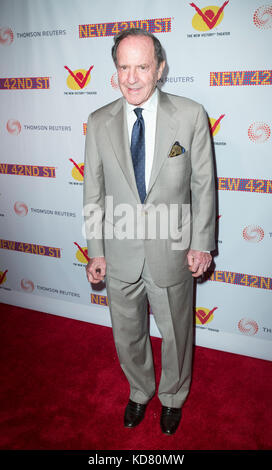 New York, NY - 11. April 2016: Mortimer Zuckerman besucht die Neue 42nd Street 25-jähriges Jubiläum Gala im neuen 42 Street Studios Stockfoto