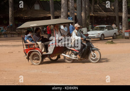 Motorrad Transport nach Angkor Wat, Siem Reap, Kambodscha Stockfoto