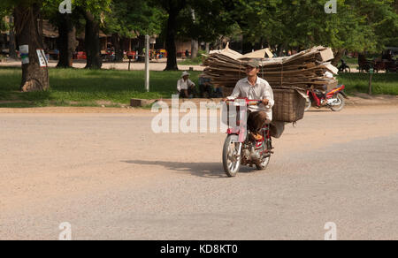 Motorrad Transport nach Angkor Wat, Siem Reap, Kambodscha Stockfoto