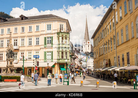 Bad Ischl, Österreich - 2 September, 2016: schroepferplatz und Kurpark, dem Zentrum der Kurort Bad Ischl, Platz für Sightseeing, Shopping und für Gäste, die entspannen Stockfoto